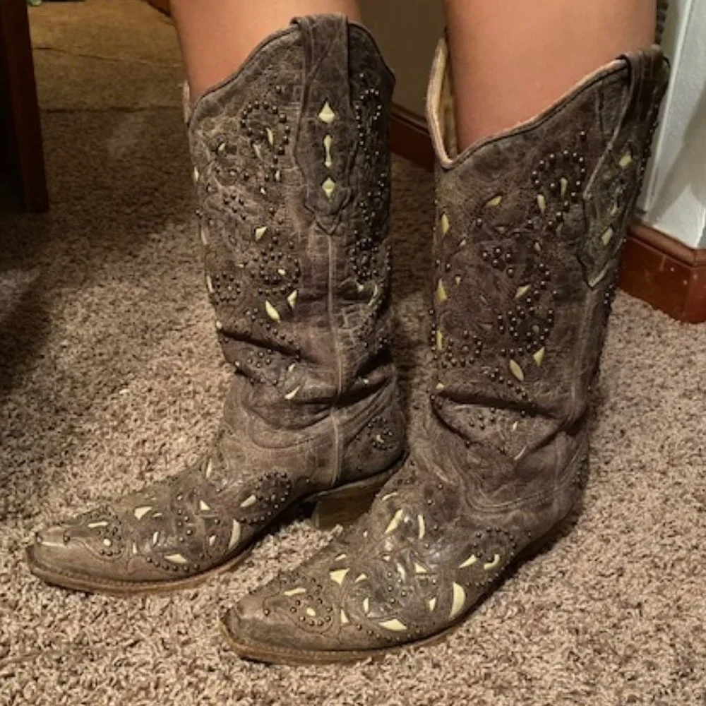 Corral Snip Toe Boots - Brown - Picture 5 of 8